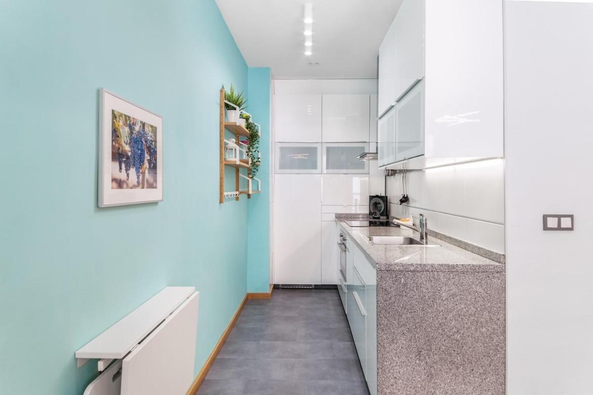 -Malagasunapts- Modern Citycentre Pool&Parking Dış mekan fotoğraf