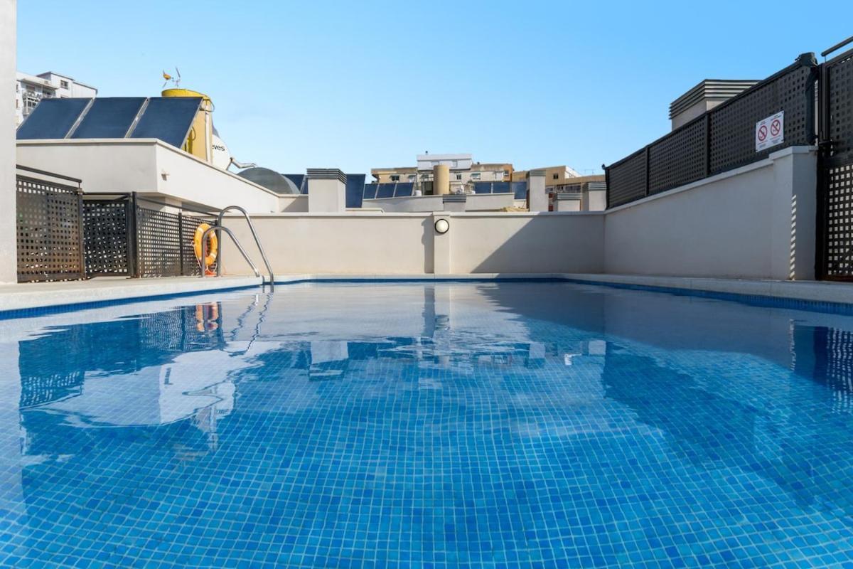 -Malagasunapts- Modern Citycentre Pool&Parking Dış mekan fotoğraf