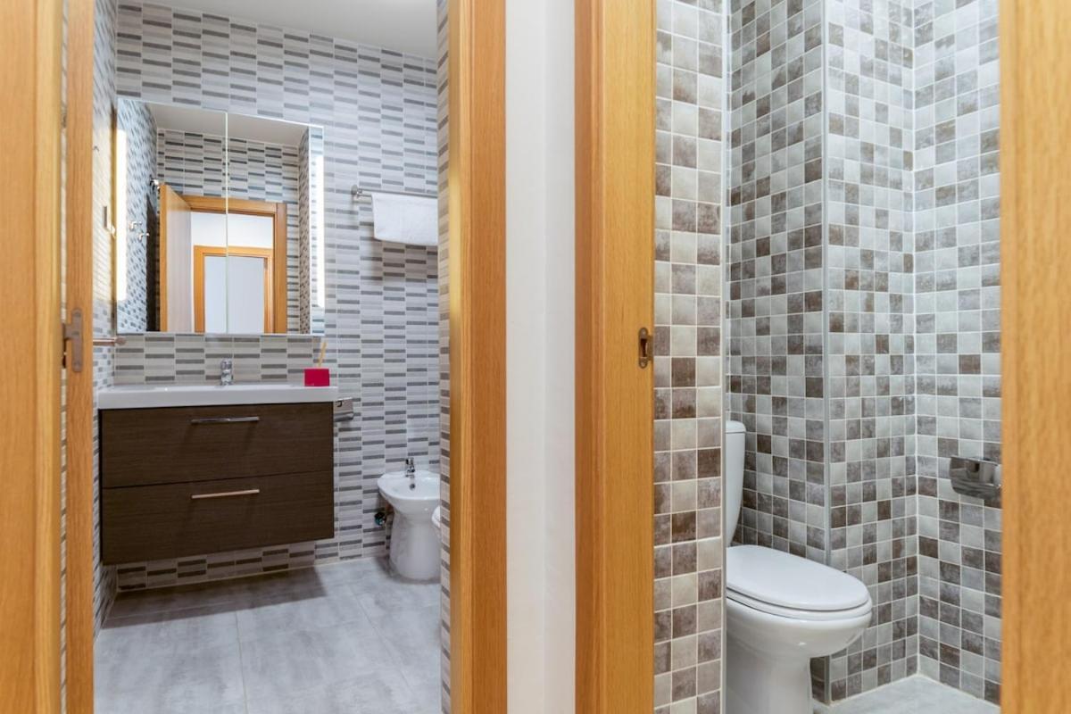 -Malagasunapts- Modern Citycentre Pool&Parking Dış mekan fotoğraf